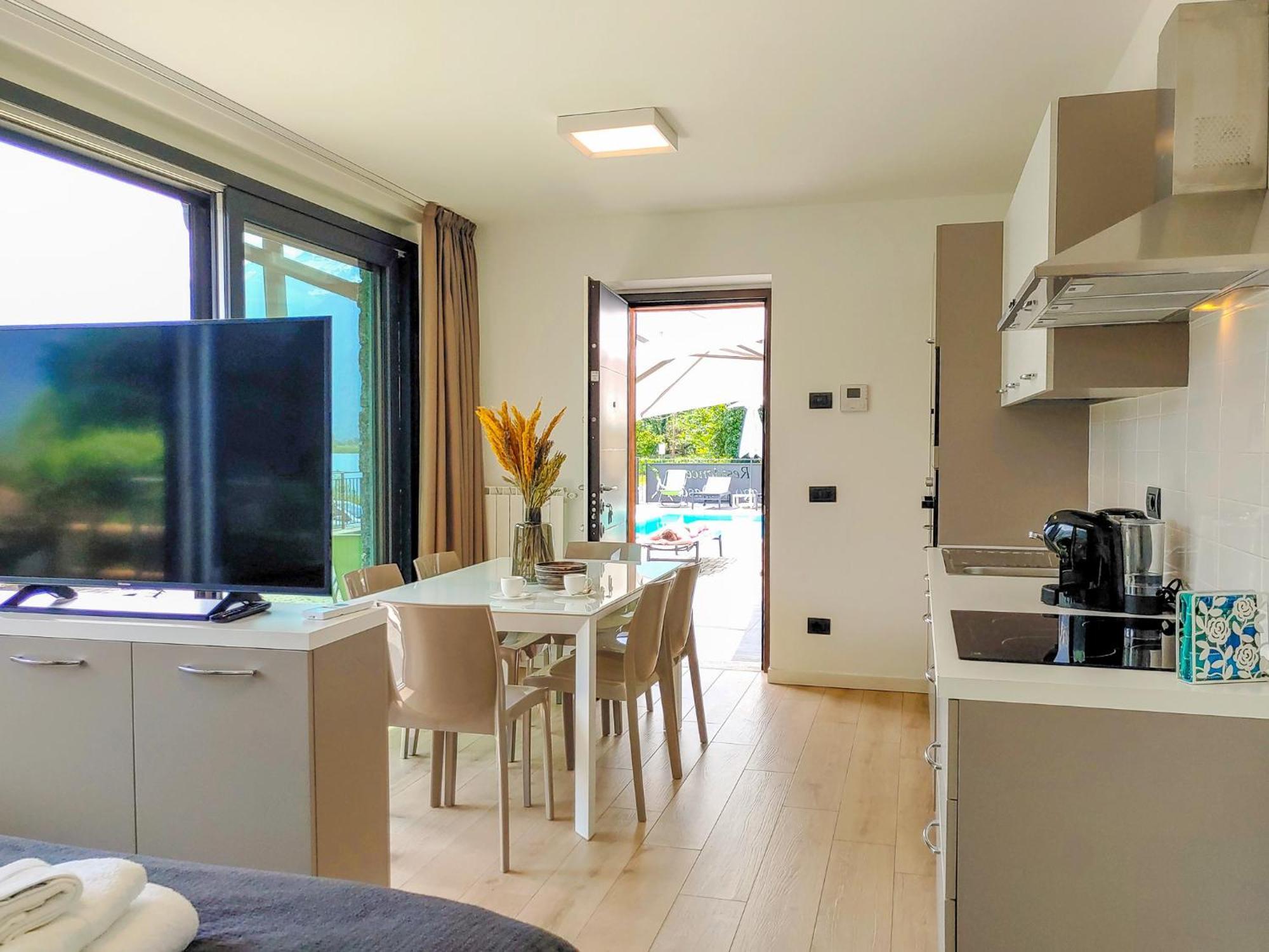 Dascio Emotion Ferienwohnung Mit Terrasse Am See 외부 사진